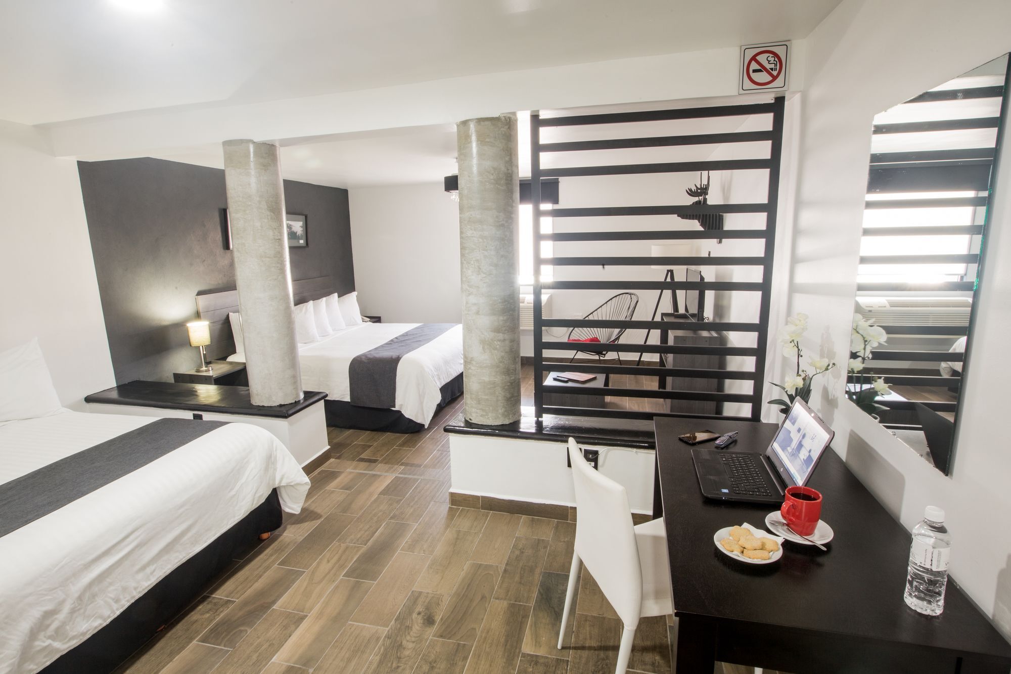 Vn Hotel Монтеррей Экстерьер фото